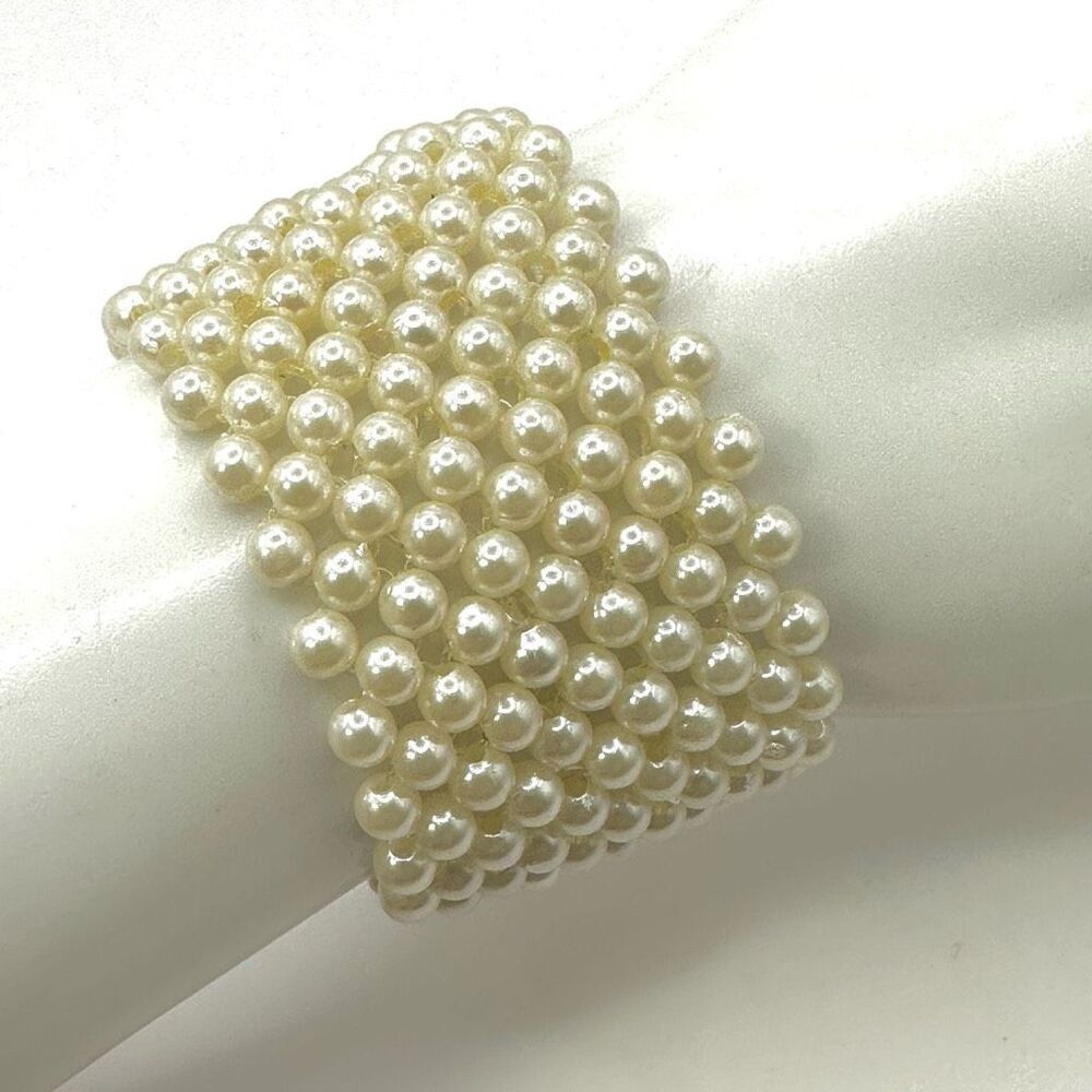 Faux Pearl wide stretchy bracelet